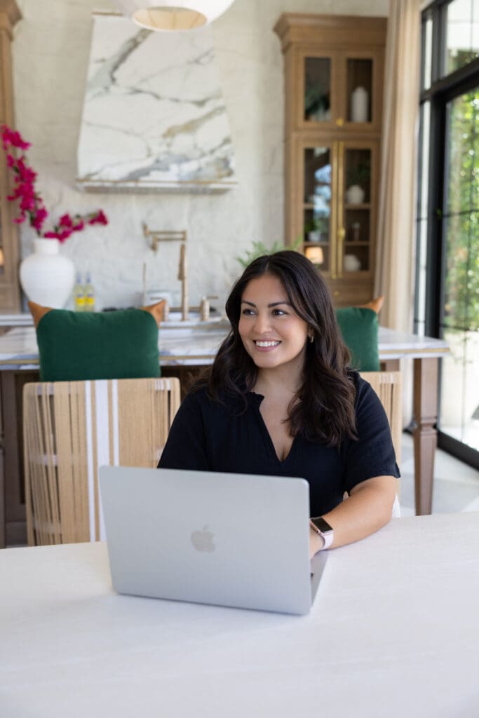 Connect Belong, coaching, women entrepreneur, community, authentic connection, business growth, support, online membership