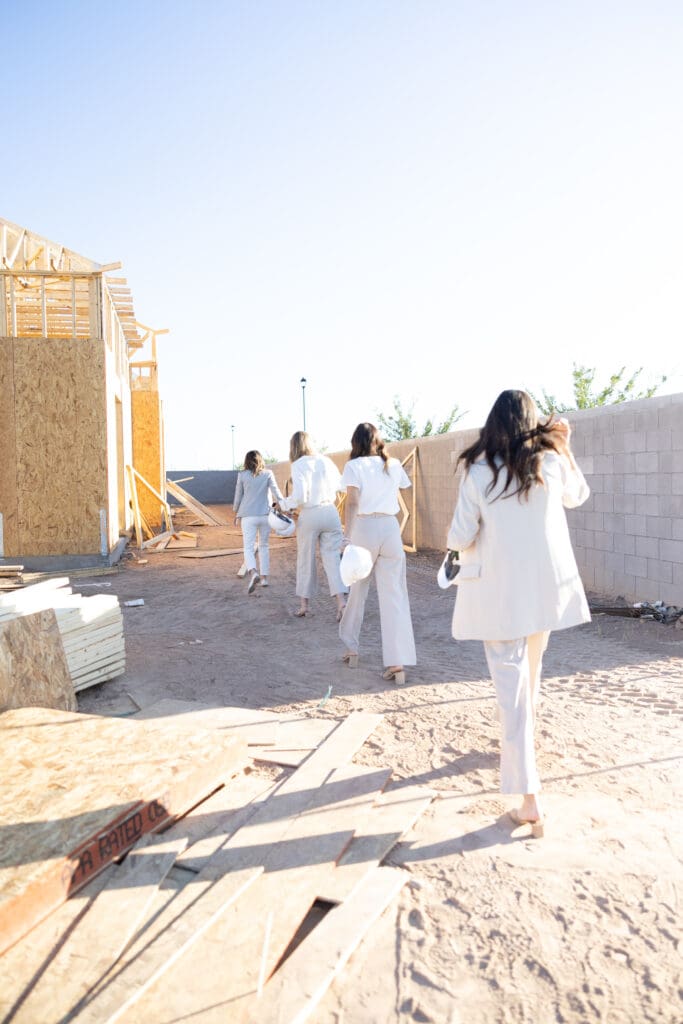 Build Real Business Connections, Connect Belong, women entrepreneur community collaborative business networking