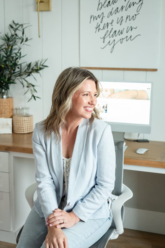 Clarity in Your Business, how to get clarity in business, business clarity for women, overcoming confusion in business