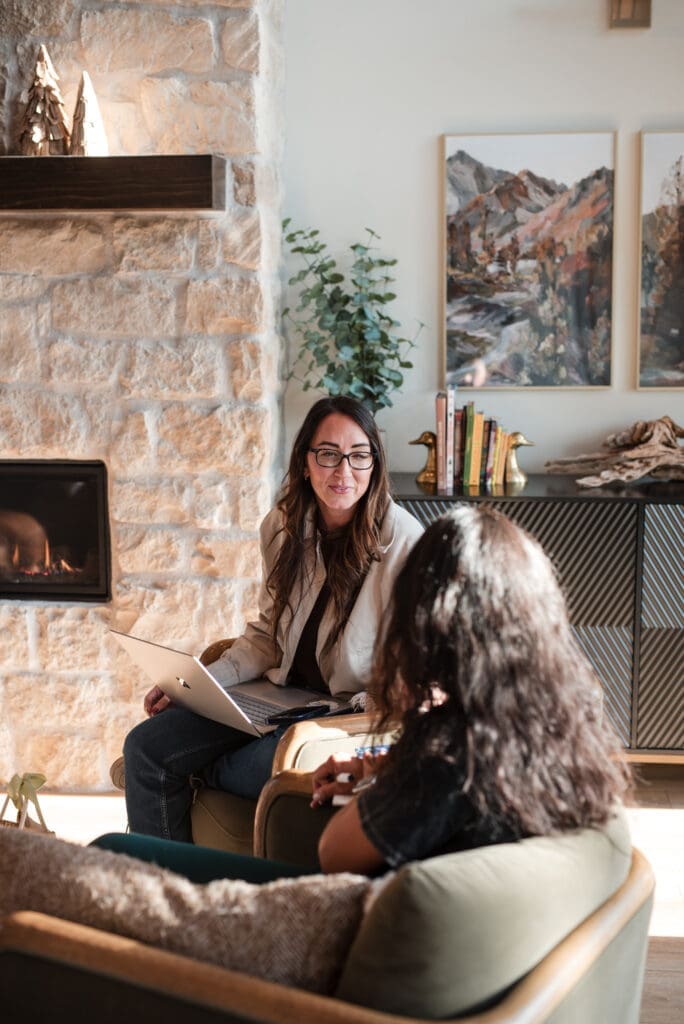 Female Founders Lead Differently, eadership coach for female founders, female leadership, women entrepreneurs, intelligence in leadership